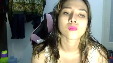 Liz Gwyneth Charlota online show from 02-25-25, 11:33