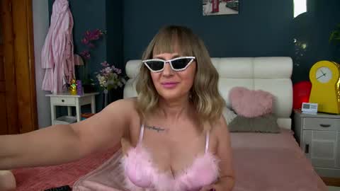 cougarmilf_ online show from 02-26-26, 03:11