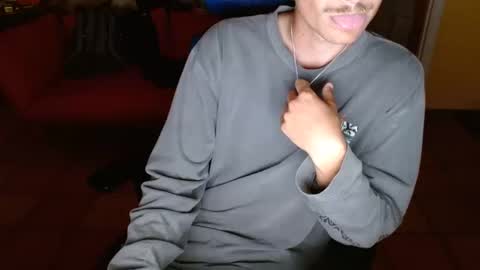 Snapshot of couldbesleeping chatting on 10-13-25, 12:32 couldbe online show from 10-13-25, 12:32