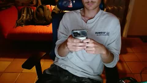 Snapshot of couldbesleeping chatting on 10-17-25, 05:10 couldbe online show from 10-17-25, 05:10