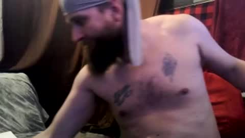 Snapshot of countryfuckers chatting on 02-03-25, 10:47 Alaskawildcouple online show from 02-03-25, 10:47