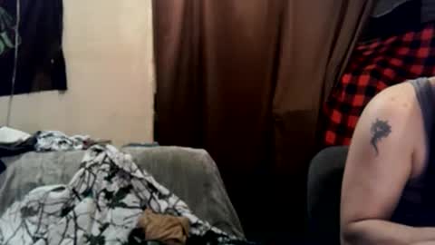 Snapshot of countryfuckers chatting on 03-10-25, 12:59 Alaskawildcouple online show from 03-10-25, 12:59