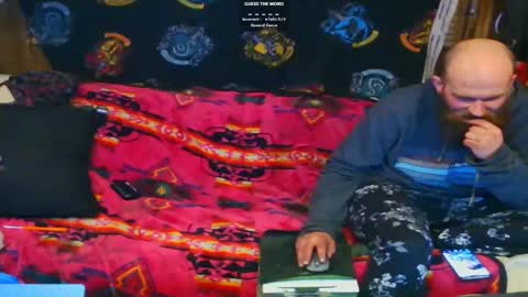 Snapshot of countryfuckers chatting on 10-27-25, 11:25 Alaskawildcouple online show from 10-27-25, 11:25