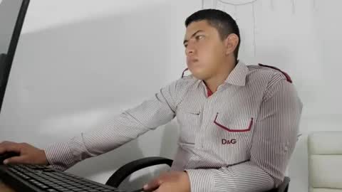 Snapshot of couple_fantasy30 chatting on 01-09-25, 10:09 Nikol y  tomy online show from 01-09-25, 10:09