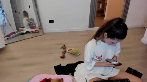 Snapshot of couple_funnyy chatting on 03-05-25, 04:13 couple_funnyy online show from 03-05-25, 04:13