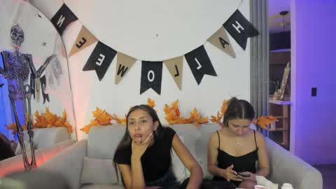 Snapshot of couple_funnyy chatting on 10-09-25, 02:09 couple_funnyy online show from 10-09-25, 02:09