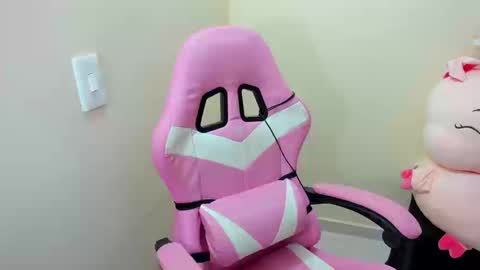 Snapshot of couple_megan_and_jhon2 chatting on 09-10-25, 09:26 couple_megan_and_jhon2 online show from 09-10-25, 09:26