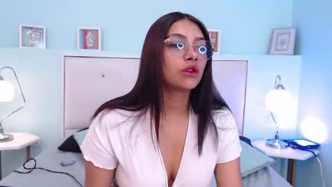 Snapshot of couplecolombia_gh chatting on 03-12-25, 03:46 lola y juan online show from 03-12-25, 03:46