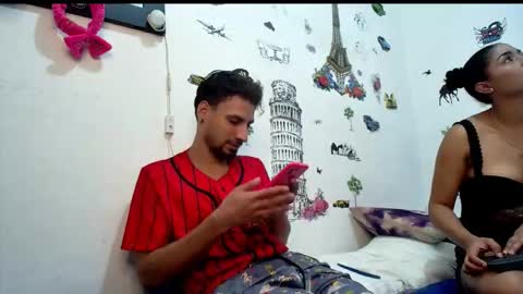 Snapshot of coupleeswetthott chatting on 02-26-26, 04:28 coupleeswetthott online show from 02-26-26, 04:28