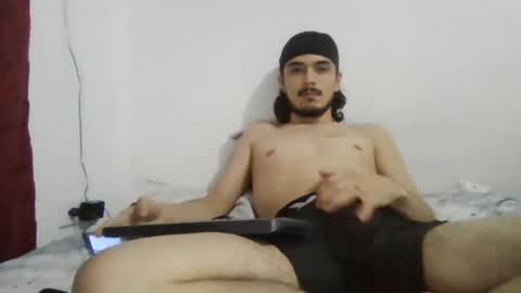 Snapshot of couplehot0917 chatting on 09-15-25, 05:29 Lucia And Daniel online show from 09-15-25, 05:29