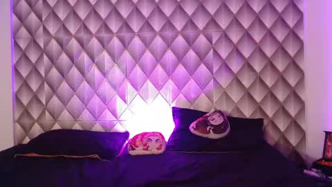 Couplelatin online show from 01-17-26, 06:29