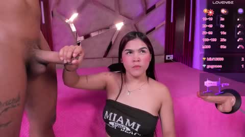 Snapshot of couplewithoutlimits_ chatting on 09-09-25, 08:08 couplewithoutlimits_ online show from 09-09-25, 08:08