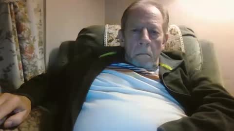 Snapshot of courieral1 chatting on 09-18-25, 11:29 courieral1 online show from 09-18-25, 11:29