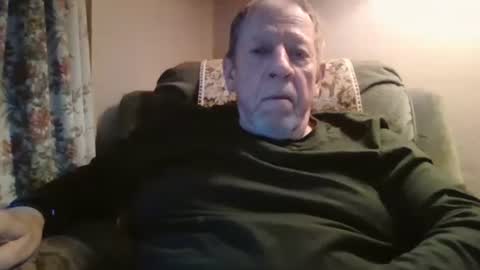 Snapshot of courieral1 chatting on 10-25-25, 06:54 courieral1 online show from 10-25-25, 06:54