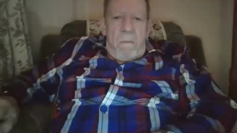 Snapshot of courieral1 chatting on 12-19-25, 06:09 courieral1 online show from 12-19-25, 06:09