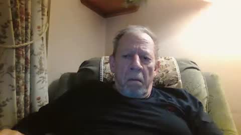 Snapshot of courieral1 chatting on 01-08-26, 06:37 courieral1 online show from 01-08-26, 06:37