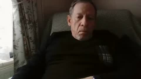 Snapshot of courieral1 chatting on 02-13-26, 01:29 courieral1 online show from 02-13-26, 01:29