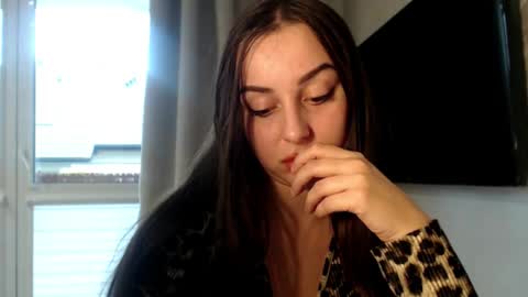 Courtney online show from 10-16-25, 02:29