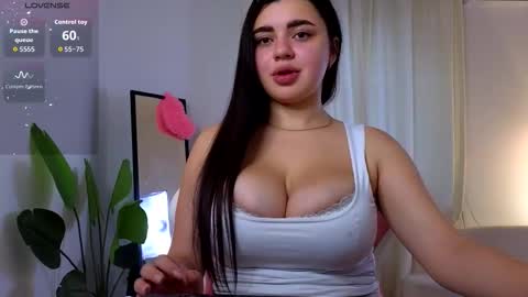 Courtney online show from 10-23-25, 01:54
