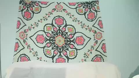 courtscutekitty online show from 02-02-25, 09:51