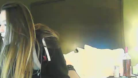 courtscutekitty online show from 02-08-25, 06:12