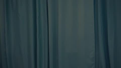 Yui online show from 02-14-25, 02:02