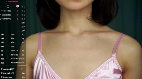 Yui online show from 03-09-25, 01:48