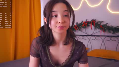 Yui online show from 03-08-26, 07:34