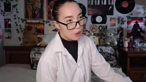 Snapshot of coventinahazleton chatting on 11-07-25, 08:20 Yuna online show from 11-07-25, 08:20