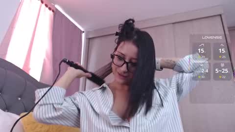 Snapshot of cowgirl_isa chatting on 09-25-25, 08:56 cowgirl_isa online show from 09-25-25, 08:56