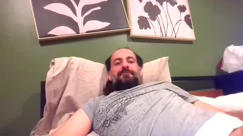 Snapshot of cowie_ chatting on 12-15-25, 03:44 cowie_ online show from 12-15-25, 03:44