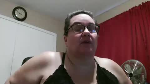 Craftgirl online show from 10-11-25, 01:09