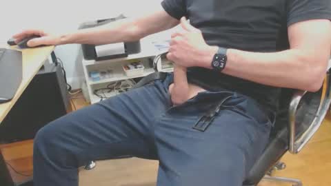 Craig online show from 11-16-25, 07:36