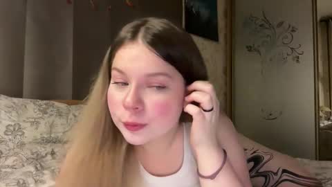 Elise online show from 11-30-25, 05:39