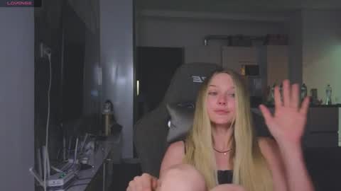 lucy online show from 07-29-26, 04:27