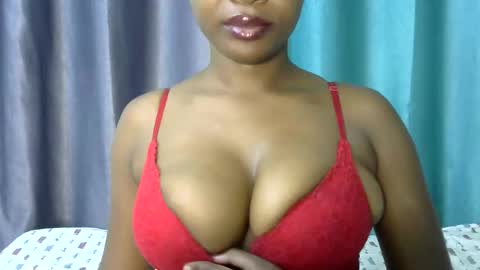 Snapshot of crazy_angela664 chatting on 05-18-26, 05:02 Angela online show from 05-18-26, 05:02