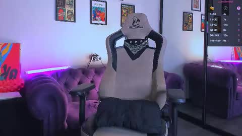 Snapshot of crazy_baby69 chatting on 09-20-25, 05:25    online show from 09-20-25, 05:25