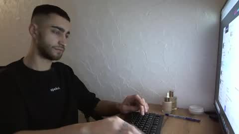 Snapshot of crazy_boy_not_melstroy chatting on 12-23-24, 10:32 crazy online show from 12-23-24, 10:32