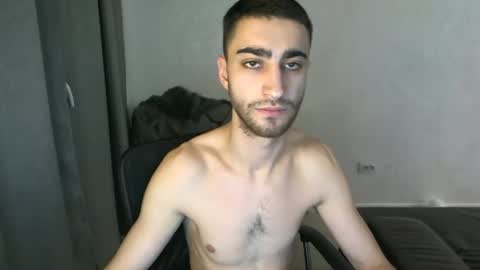 Snapshot of crazy_boy_not_melstroy chatting on 01-05-25, 04:16 crazy online show from 01-05-25, 04:16