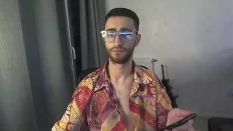 Snapshot of crazy_boy_not_melstroy chatting on 01-08-25, 05:26 crazy online show from 01-08-25, 05:26