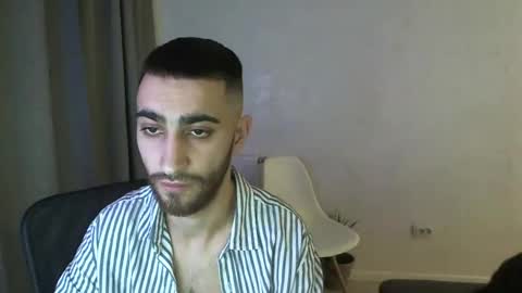 Snapshot of crazy_boy_not_melstroy chatting on 01-14-25, 05:23 crazy online show from 01-14-25, 05:23