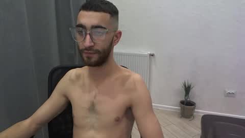 Snapshot of crazy_boy_not_melstroy chatting on 01-14-25, 08:26 crazy online show from 01-14-25, 08:26