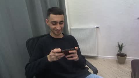 Snapshot of crazy_boy_not_melstroy chatting on 01-18-25, 10:49 crazy online show from 01-18-25, 10:49