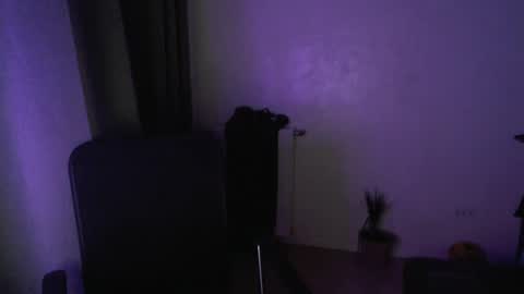 Snapshot of crazy_boy_not_melstroy chatting on 01-19-25, 11:32 crazy online show from 01-19-25, 11:32