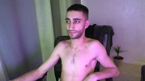 Snapshot of crazy_boy_not_melstroy chatting on 01-25-25, 07:06 crazy online show from 01-25-25, 07:06