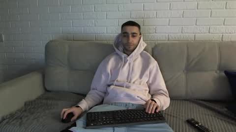 Snapshot of crazy_boy_not_melstroy chatting on 03-05-25, 08:00 crazy online show from 03-05-25, 08:00