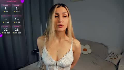 Emma online show from 03-10-25, 02:28