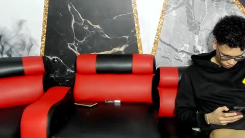 Snapshot of crazy_sexvip chatting on 02-12-25, 03:07 - Girl ZOE and Boy Cain  online show from 02-12-25, 03:07