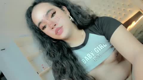 Hot Ayisha online show from 01-09-25, 12:41