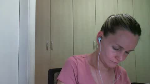 Anny online show from 02-11-25, 08:52